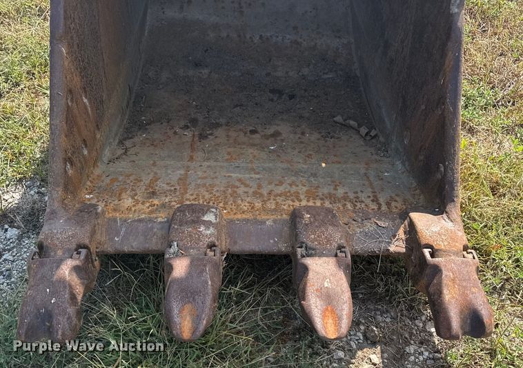 image for item DJ7764 Esco excavator bucket