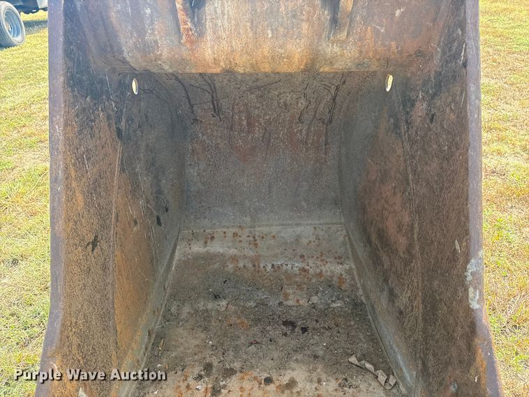 image for item DJ7764 Esco excavator bucket