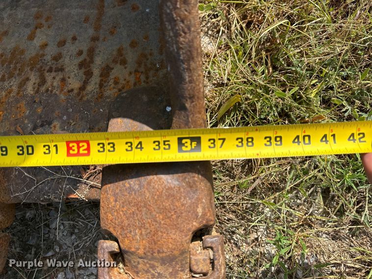 image for item DJ7764 Esco excavator bucket