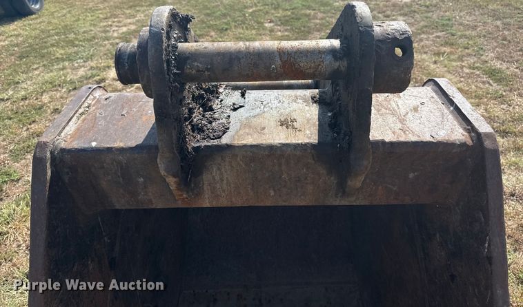 image for item DJ7764 Esco excavator bucket