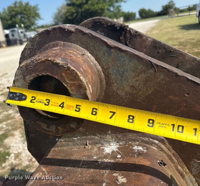 image for item DJ7764 Esco excavator bucket