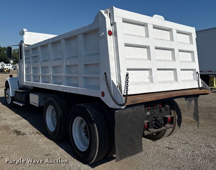 image for item DJ7771 1989 International F-9370 dump truck