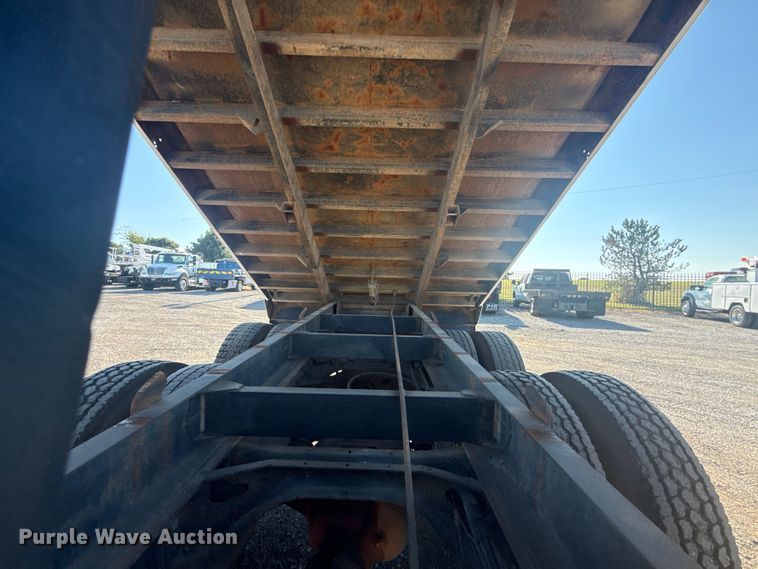 image for item DJ7771 1989 International F-9370 dump truck