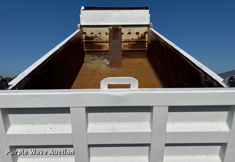 image for item DJ7771 1989 International F-9370 dump truck