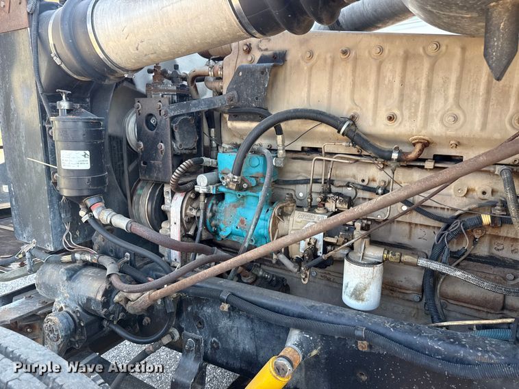 image for item DJ7771 1989 International F-9370 dump truck