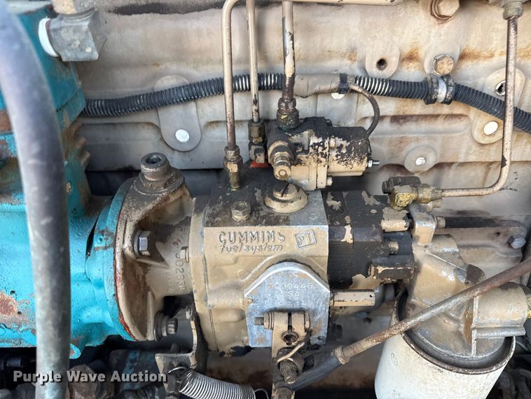 image for item DJ7771 1989 International F-9370 dump truck