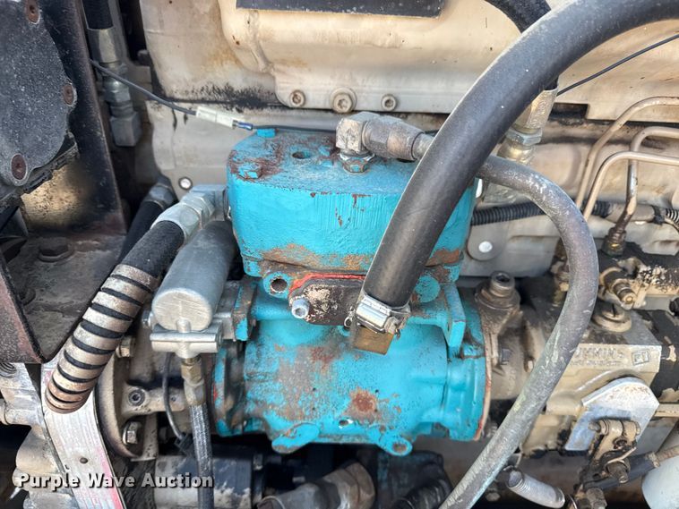 image for item DJ7771 1989 International F-9370 dump truck