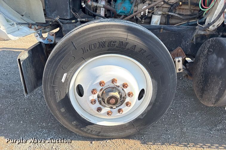 image for item DJ7771 1989 International F-9370 dump truck