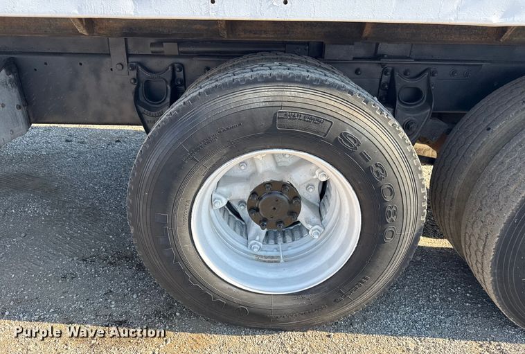 image for item DJ7771 1989 International F-9370 dump truck