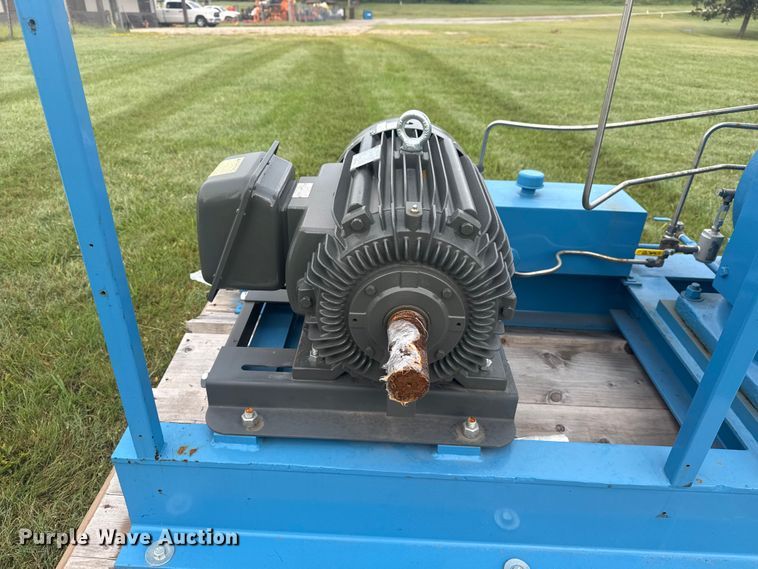 image for item DJ7777 Fluitron Y7-7 hydrogen compressor  