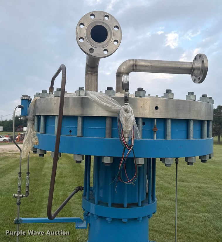 image for item DJ7777 Fluitron Y7-7 hydrogen compressor  