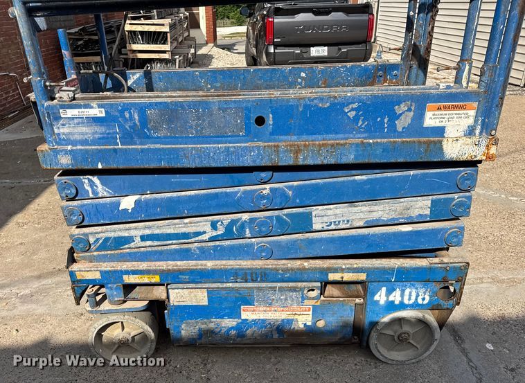 image for item DJ9711 Upright Inc MX19 scissor lift