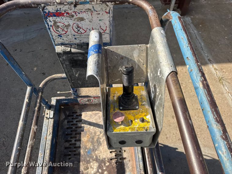 image for item DJ9711 Upright Inc MX19 scissor lift