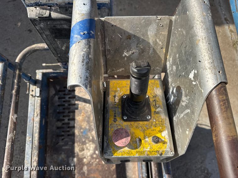 image for item DJ9711 Upright Inc MX19 scissor lift