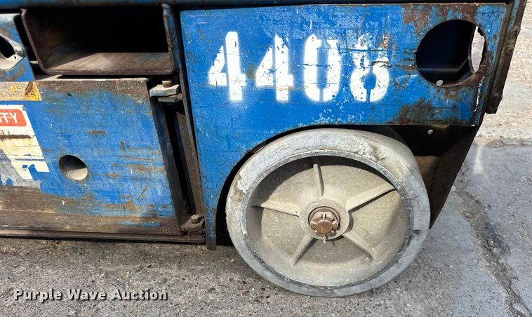 image for item DJ9711 Upright Inc MX19 scissor lift