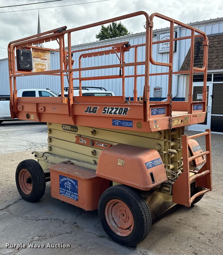 image for item DJ9712 1996 JLG 3369  scissor lift