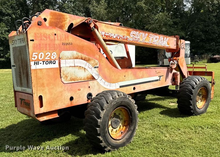 image for item DJ9713 1998 Sky trak 5028 telehandler