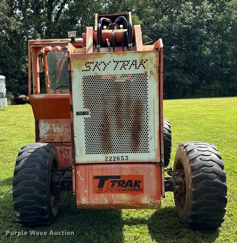 image for item DJ9713 1998 Sky trak 5028 telehandler