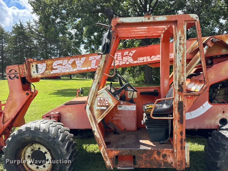 image for item DJ9713 1998 Sky trak 5028 telehandler
