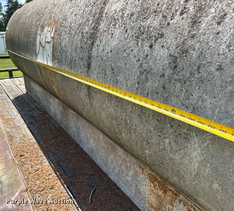 image for item DJ9717 Fuel tank 