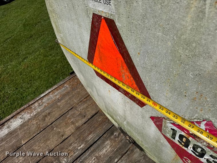 image for item DJ9717 Fuel tank 