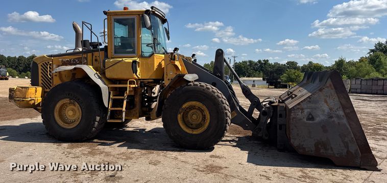 image for item DO2225 2004 Volvo L120E wheel loader