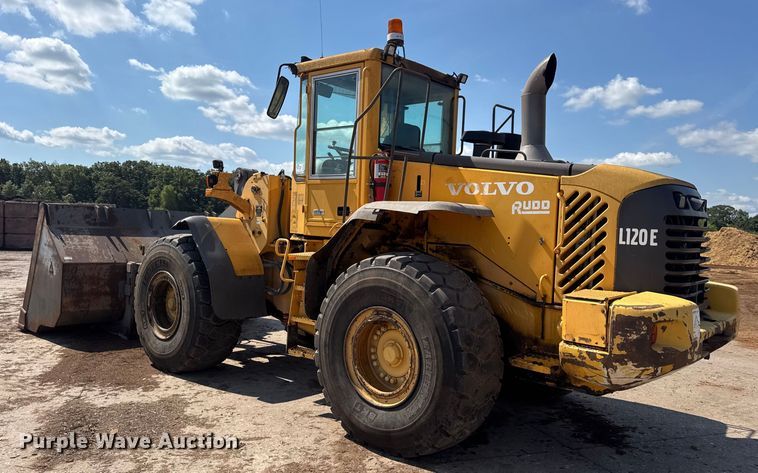 image for item DO2225 2004 Volvo L120E wheel loader