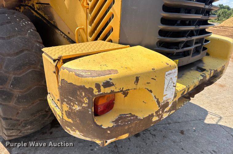 image for item DO2225 2004 Volvo L120E wheel loader