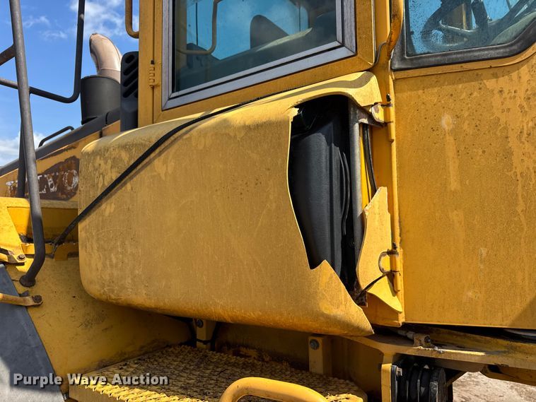 image for item DO2225 2004 Volvo L120E wheel loader