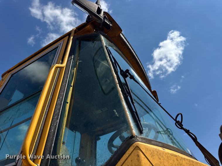 image for item DO2225 2004 Volvo L120E wheel loader