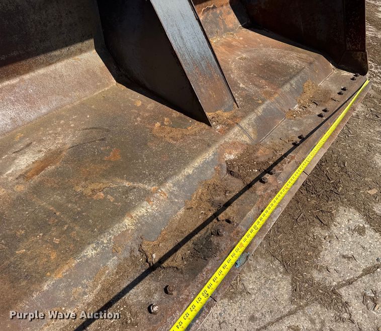 image for item DO2225 2004 Volvo L120E wheel loader