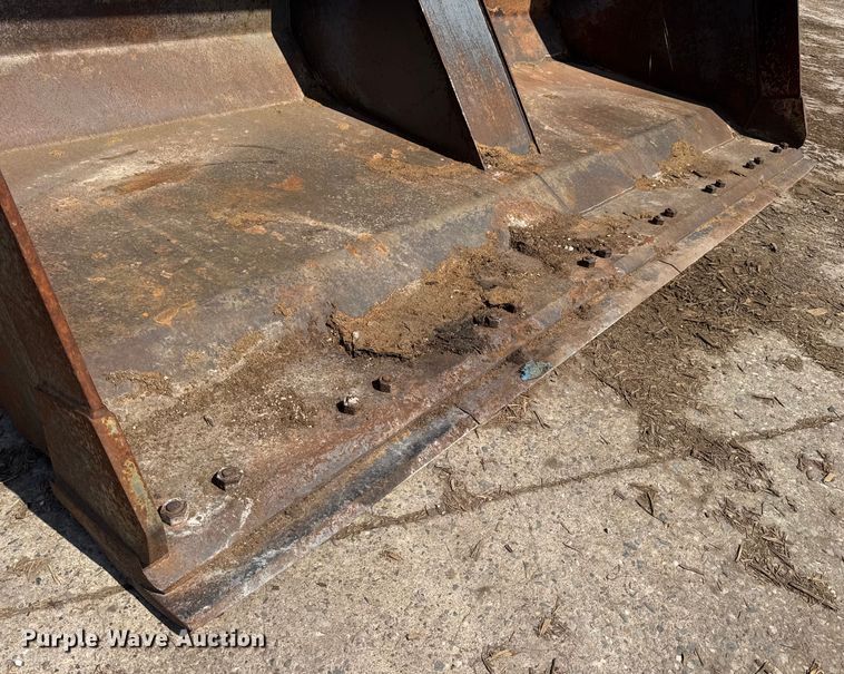 image for item DO2225 2004 Volvo L120E wheel loader