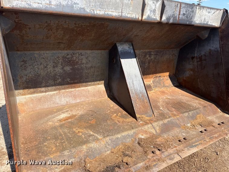 image for item DO2225 2004 Volvo L120E wheel loader