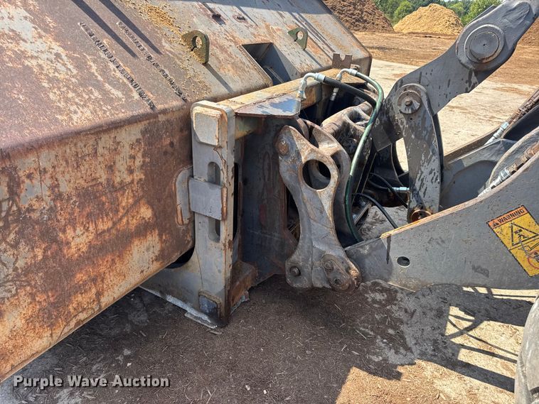 image for item DO2225 2004 Volvo L120E wheel loader