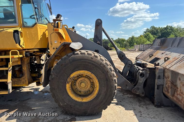 image for item DO2225 2004 Volvo L120E wheel loader
