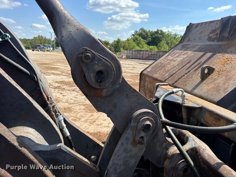 image for item DO2225 2004 Volvo L120E wheel loader