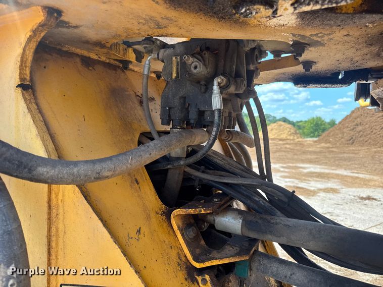 image for item DO2225 2004 Volvo L120E wheel loader