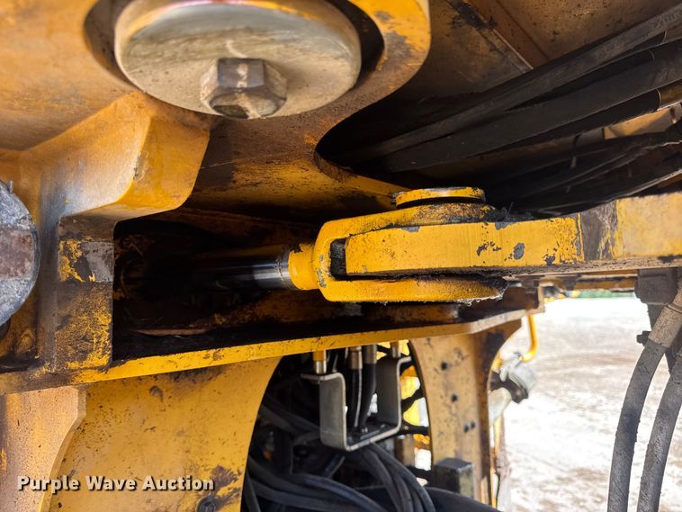 image for item DO2225 2004 Volvo L120E wheel loader