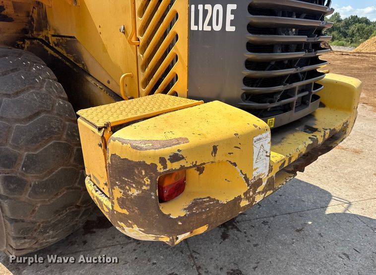 image for item DO2225 2004 Volvo L120E wheel loader