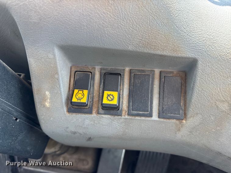 image for item DO2225 2004 Volvo L120E wheel loader