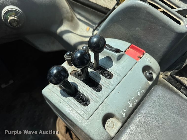 image for item DO2225 2004 Volvo L120E wheel loader