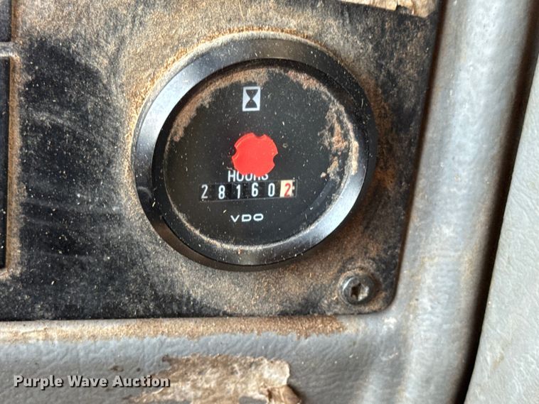 image for item DO2225 2004 Volvo L120E wheel loader