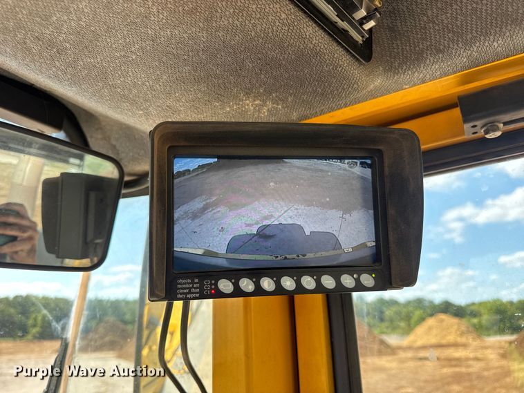 image for item DO2225 2004 Volvo L120E wheel loader