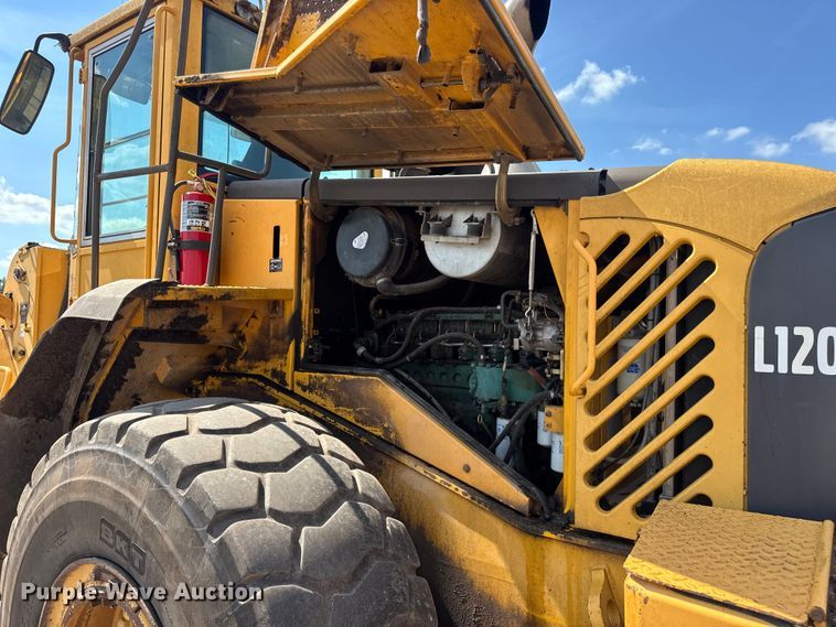 image for item DO2225 2004 Volvo L120E wheel loader
