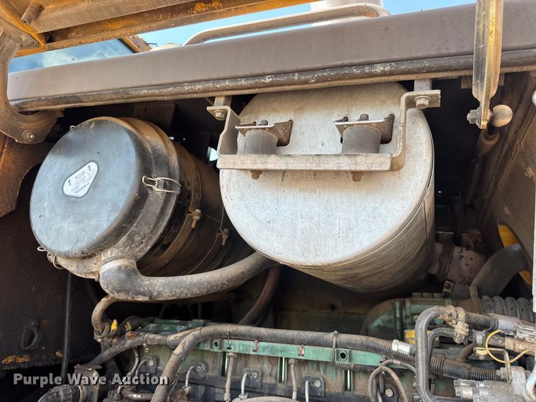 image for item DO2225 2004 Volvo L120E wheel loader