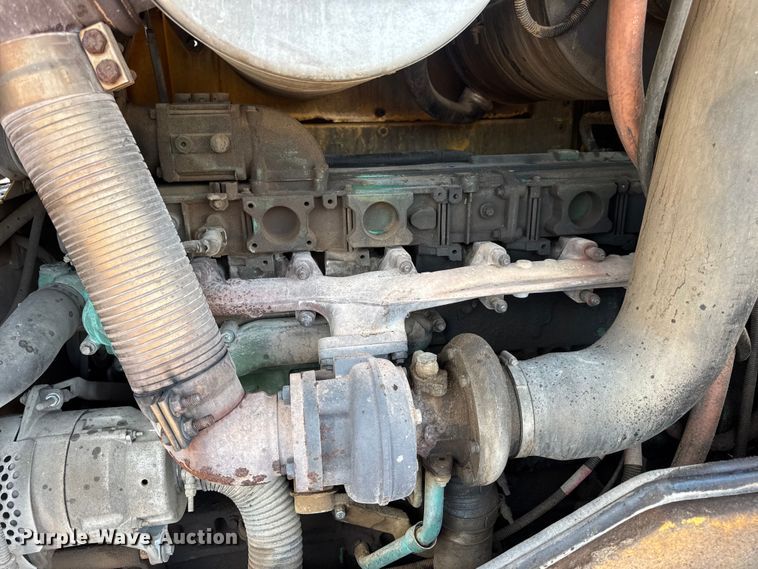 image for item DO2225 2004 Volvo L120E wheel loader