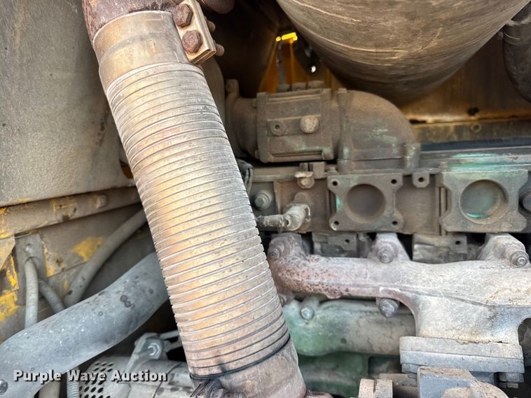 image for item DO2225 2004 Volvo L120E wheel loader