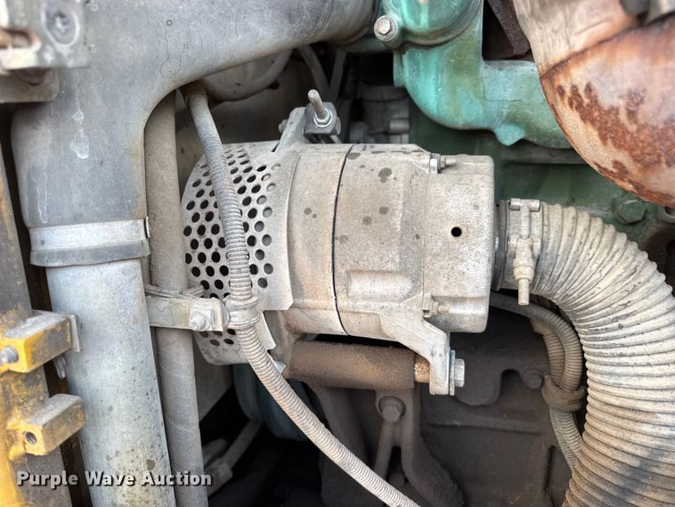 image for item DO2225 2004 Volvo L120E wheel loader