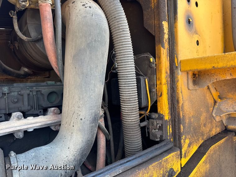 image for item DO2225 2004 Volvo L120E wheel loader