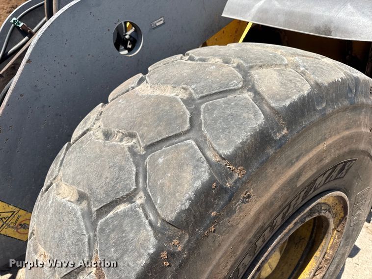 image for item DO2225 2004 Volvo L120E wheel loader